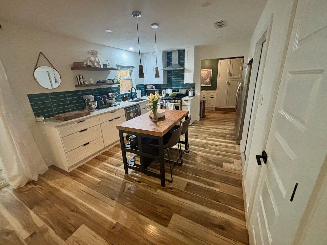 2409 Princeton Dr #NA - Photo 4 of 20