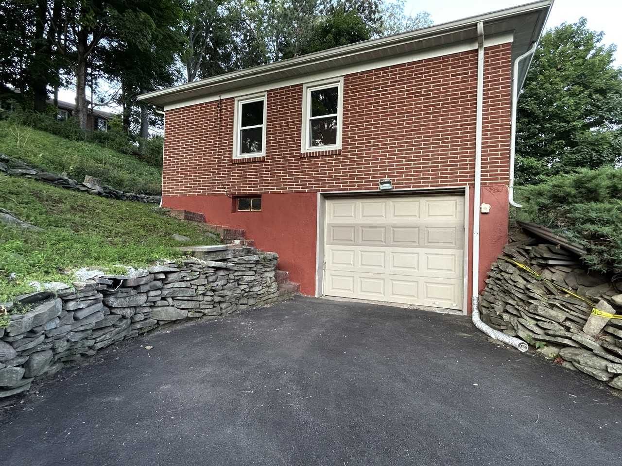 114 Maple Ave #NA - Photo 3 of 17