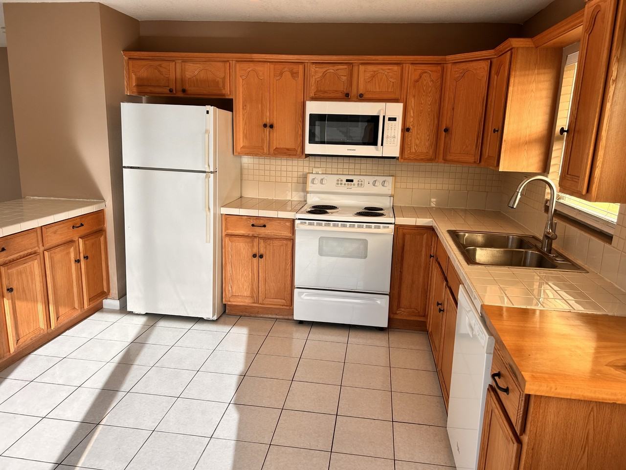 1635 Pandorea Ln #NA - Photo 7 of 16