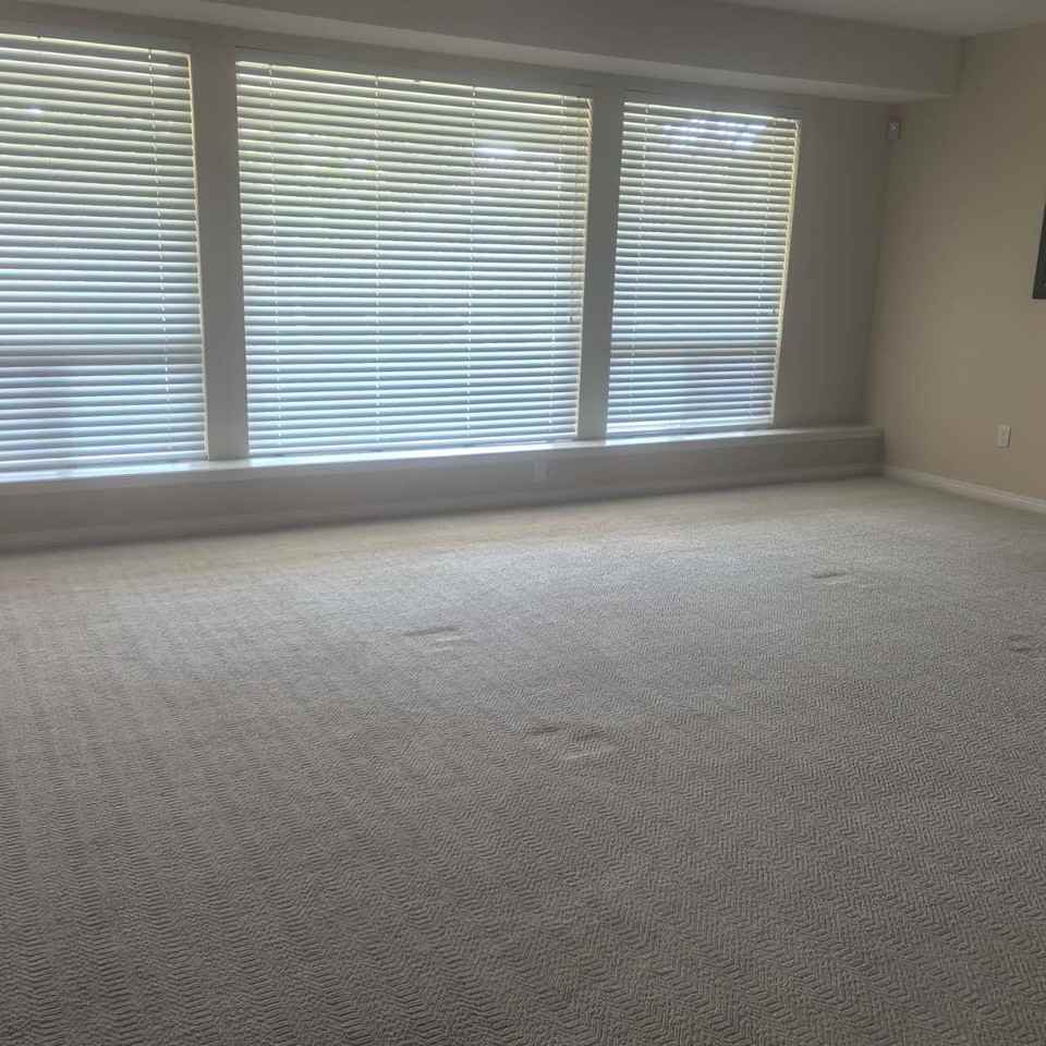 1715 Sugarpine Court - Photo 2 of 10