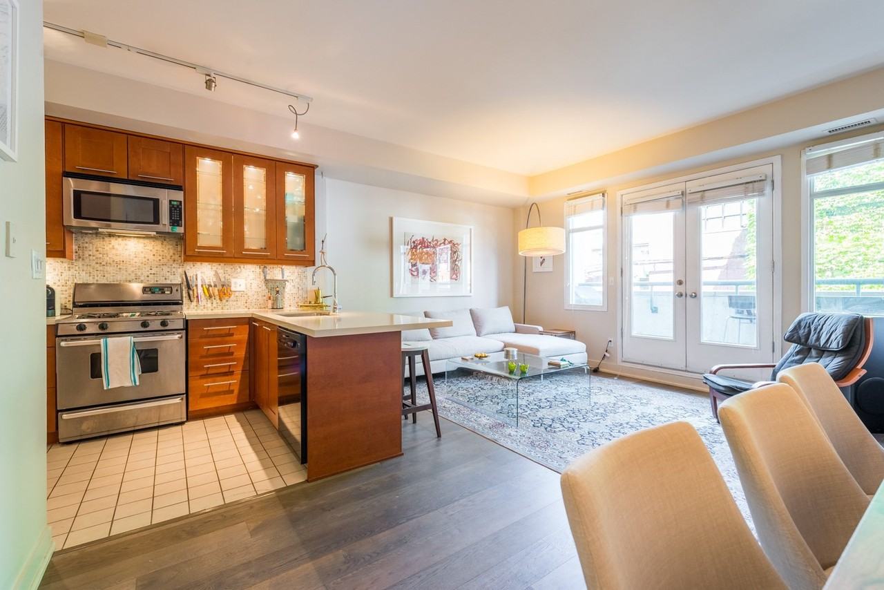 500 Richmond St W