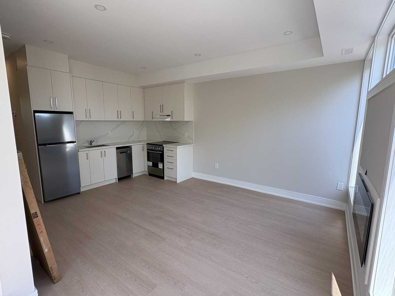 18 Crocker Ave - Photo 3 of 16