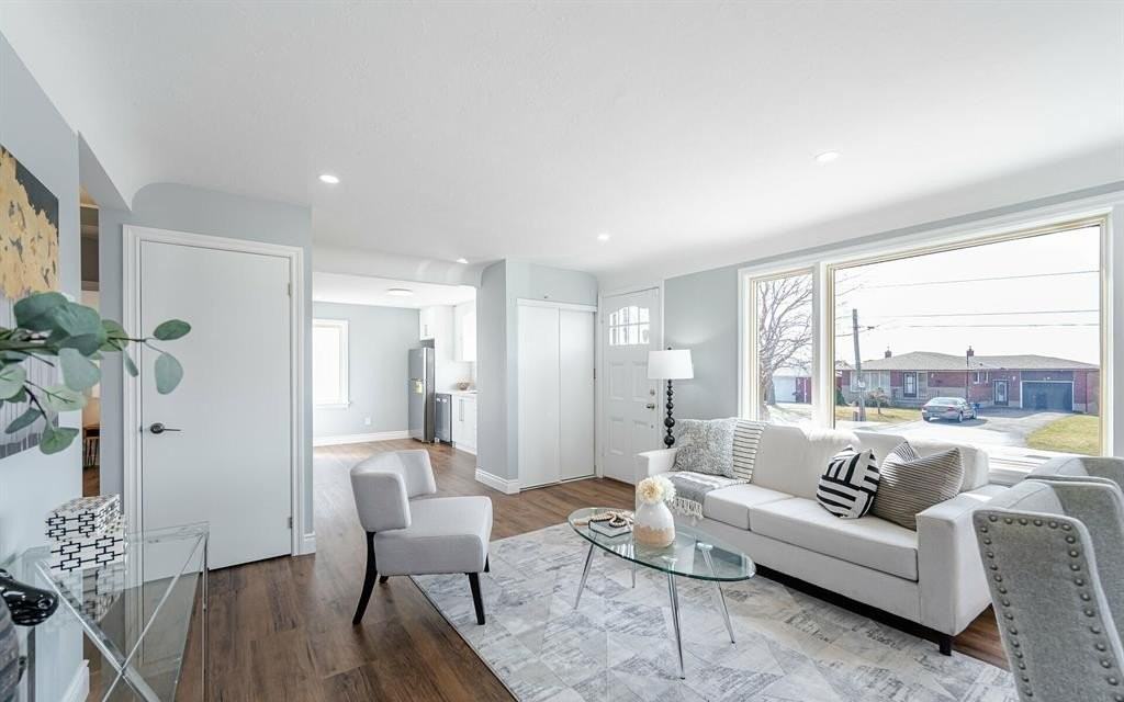 33 Grandview St S - Photo 2 of 14