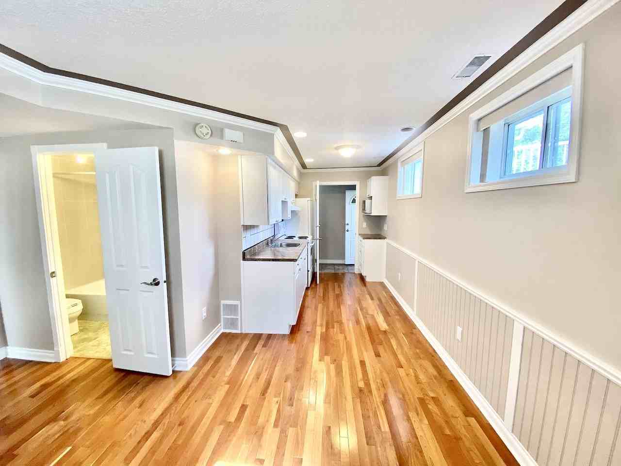 120 43 Ave Nw - Photo 7 of 17