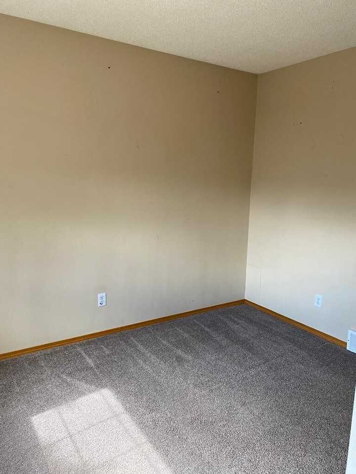 168 Mt Allan Cir Se - Photo 4 of 10