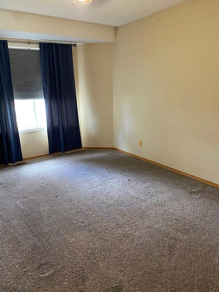 168 Mt Allan Cir Se - Photo 5 of 10