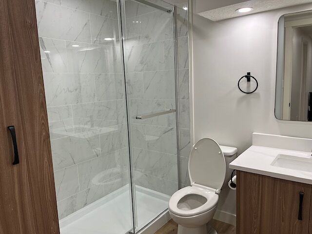 1435 42 St Ne - Photo 3 of 12