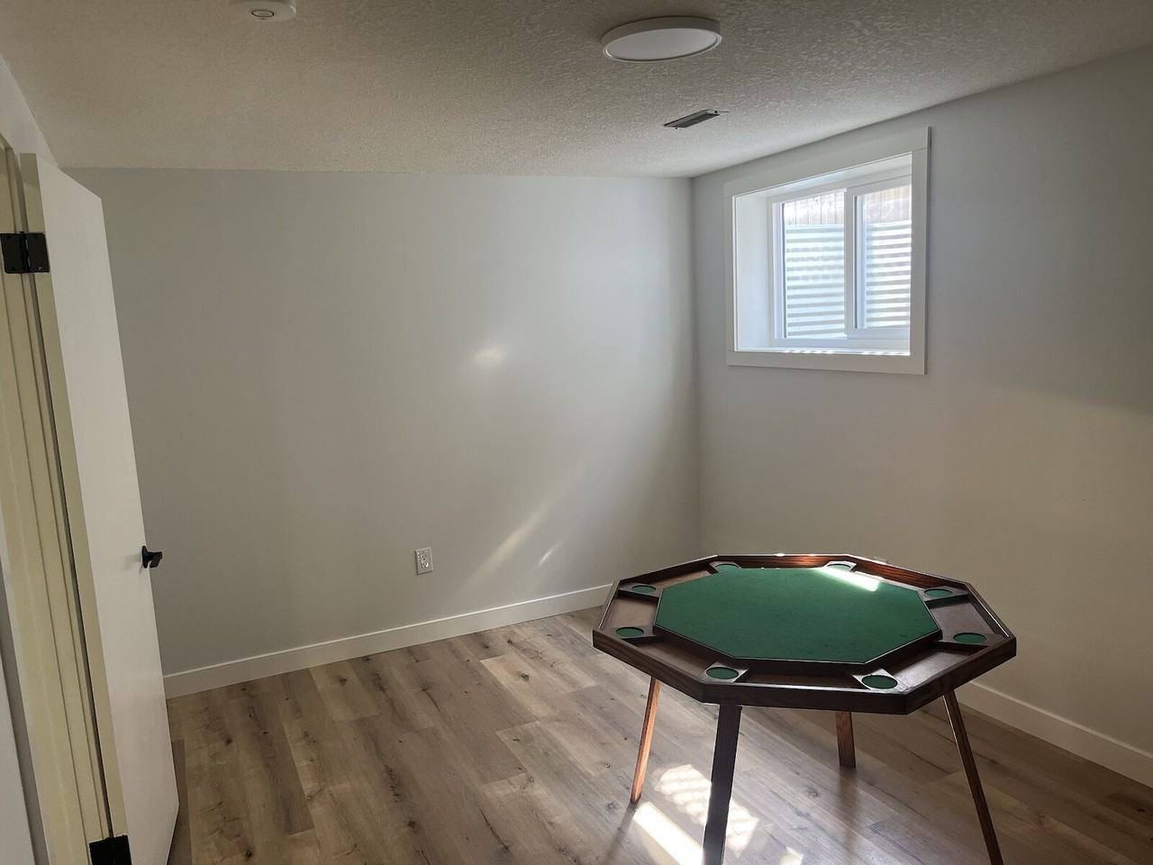 1435 42 St Ne - Photo 6 of 12