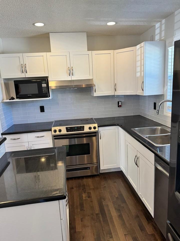 193 Country Village Manor Ne - Photo 5 of 21