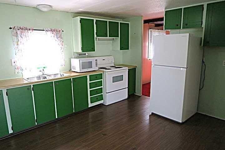 207 4 St Nw - Photo 2 of 13