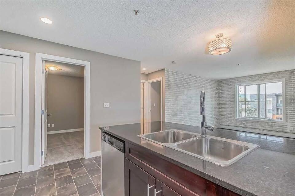 1317 - 1317 27 Street Se - Photo 2 of 11
