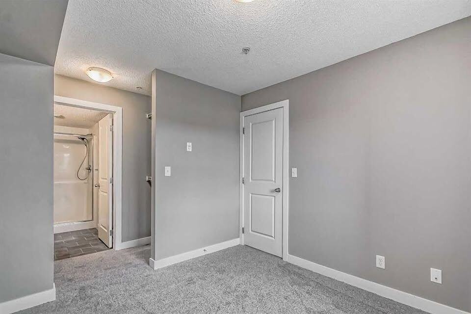 1317 - 1317 27 Street Se - Photo 4 of 11