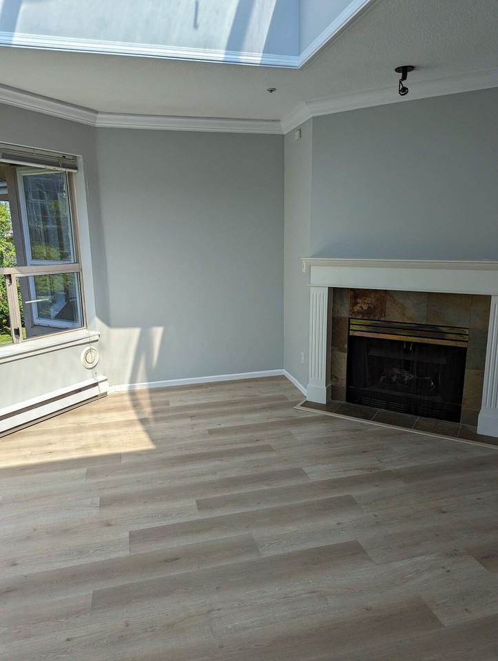525 Henley Court - Photo 3 of 24