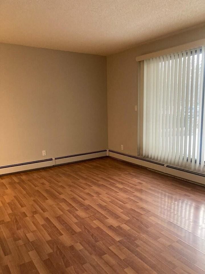 1170 Memorial Dr Nw - Photo 5 of 13
