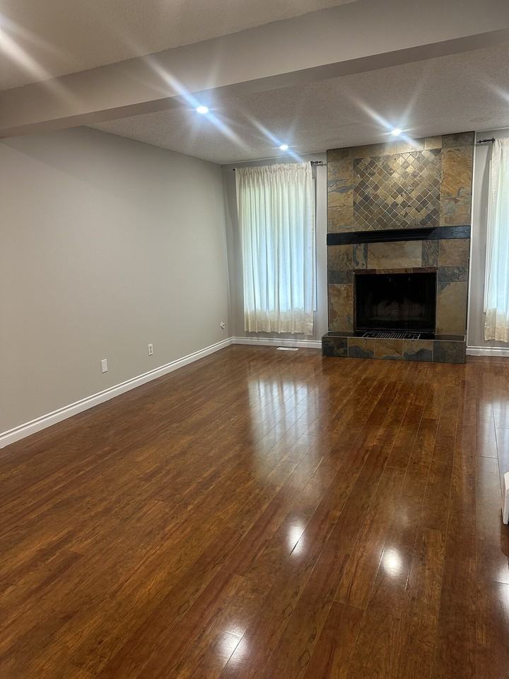 623 Whitewood Rd Ne - Photo 5 of 9