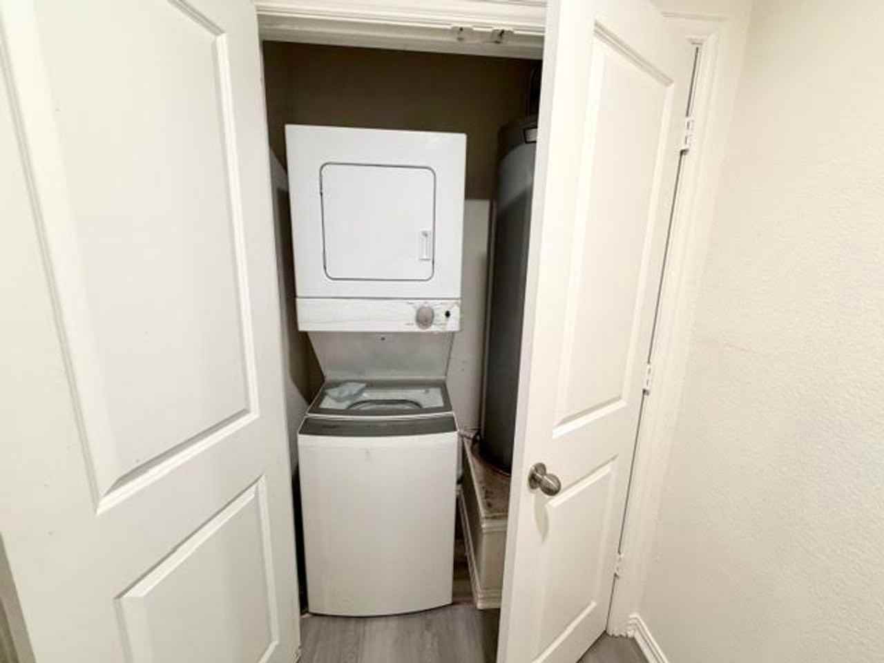 1413 N 7th St #B - Photo 6 of 12