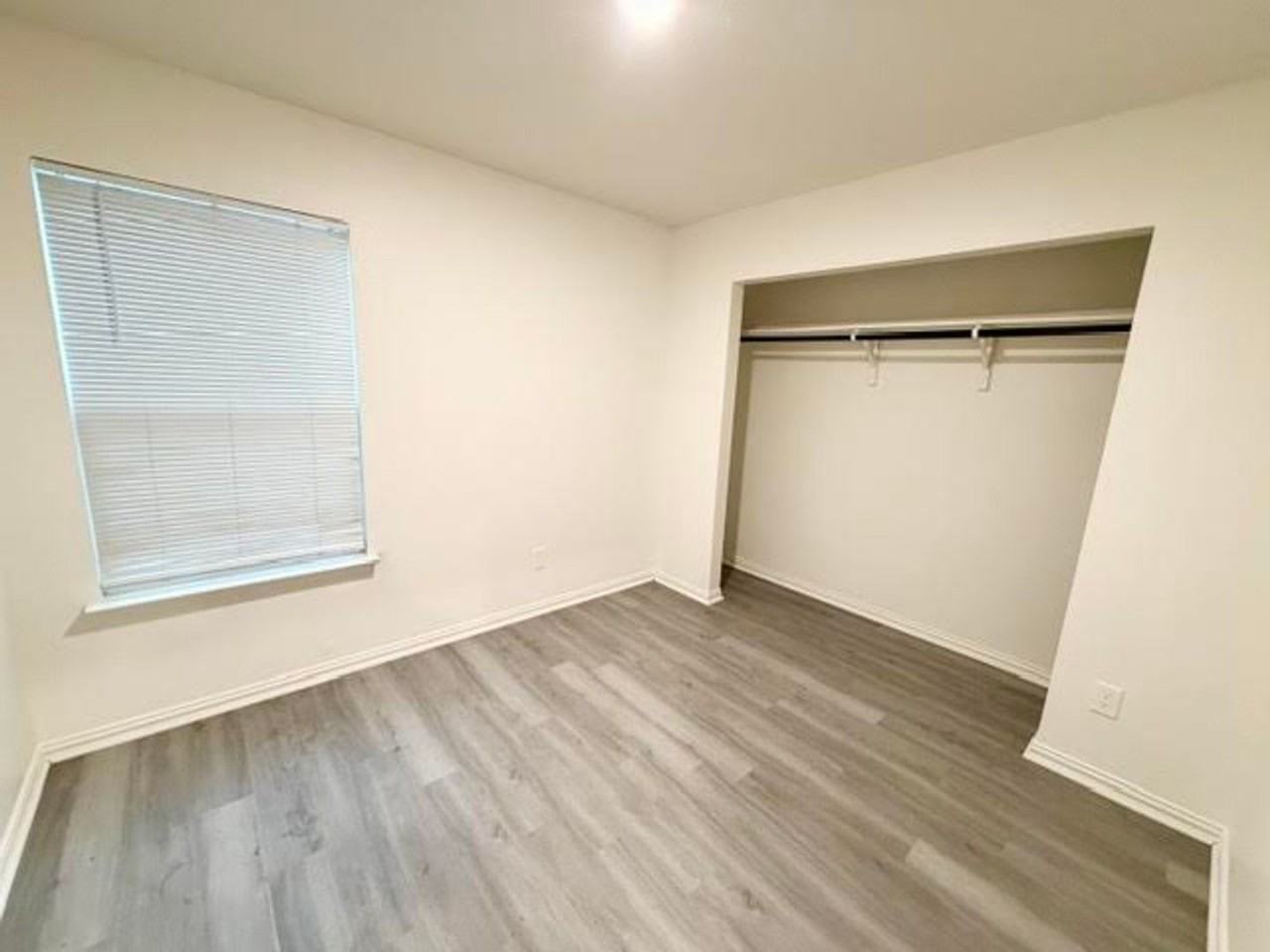 1413 N 7th St #B - Photo 7 of 12