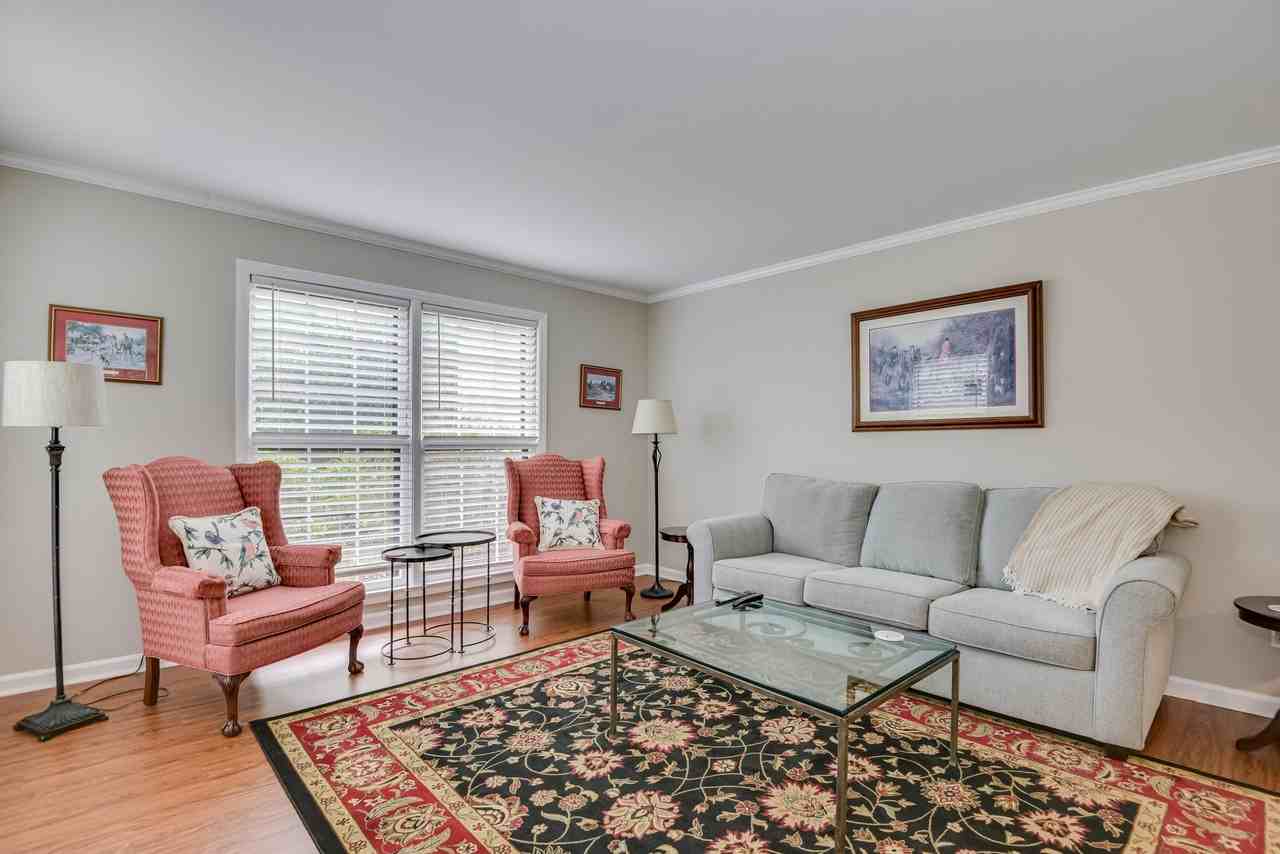 324 Laurens St Sw #B - Photo 7 of 32