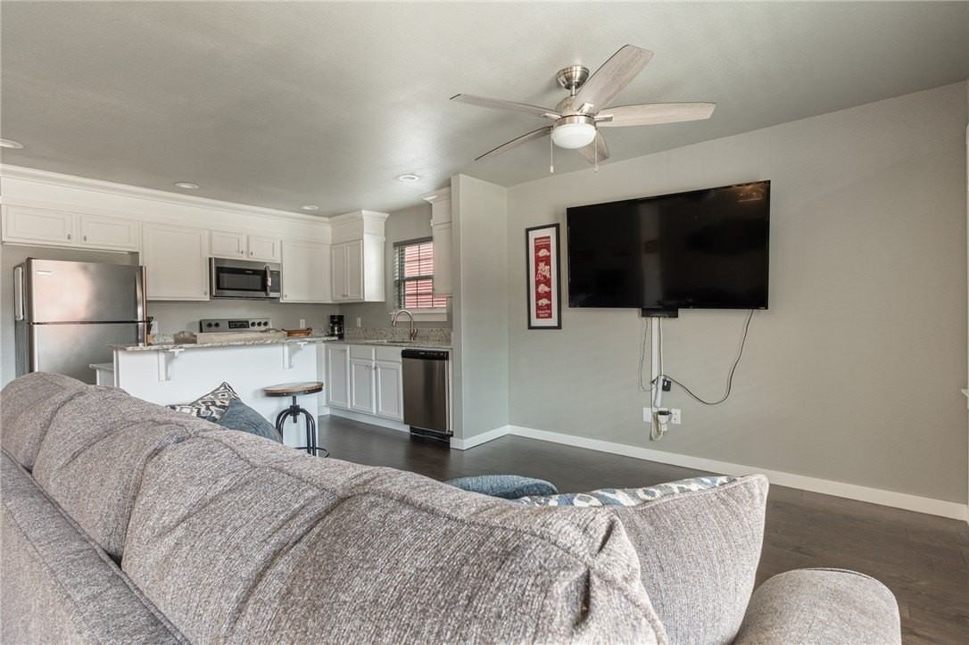 2805 W Lakewood Dr - Photo 4 of 23