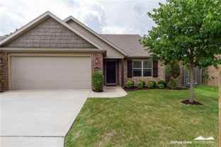 2657 N Valencia Ave - Photo 1 of 1