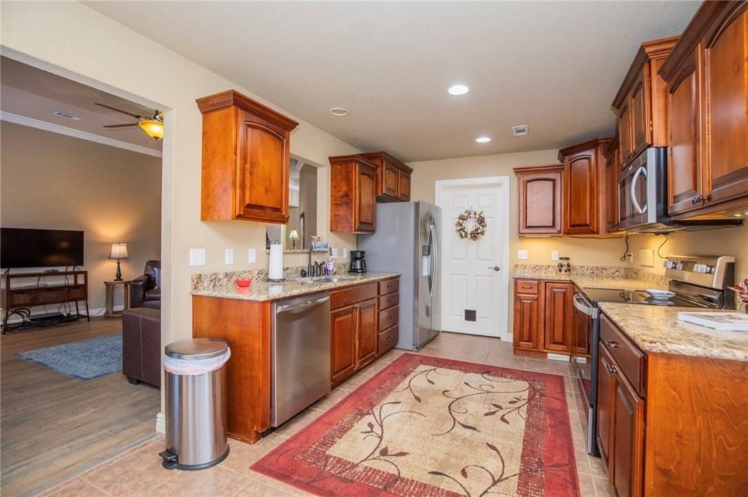 3746 W Brightwater Pl - Photo 5 of 23