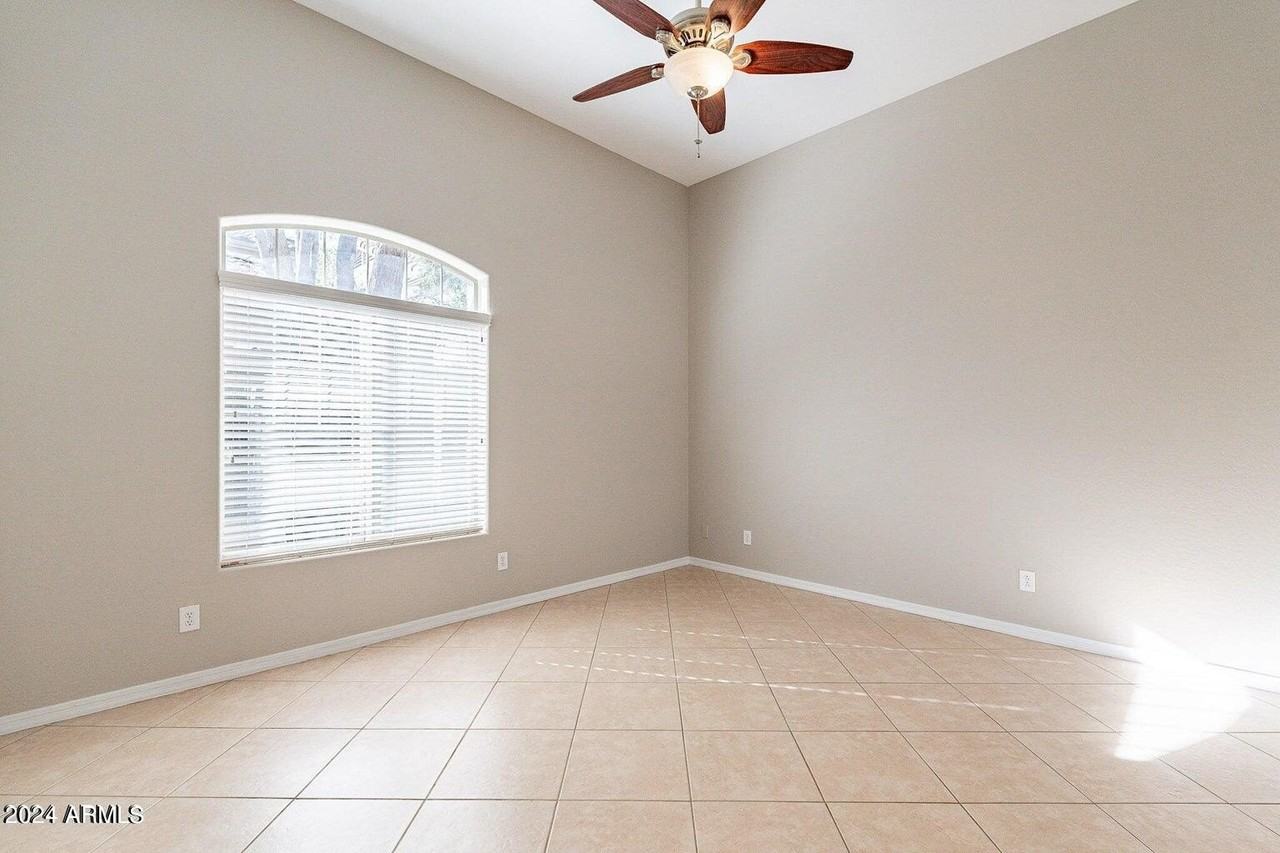 3653 W Bryce Ct - Photo 2 of 29
