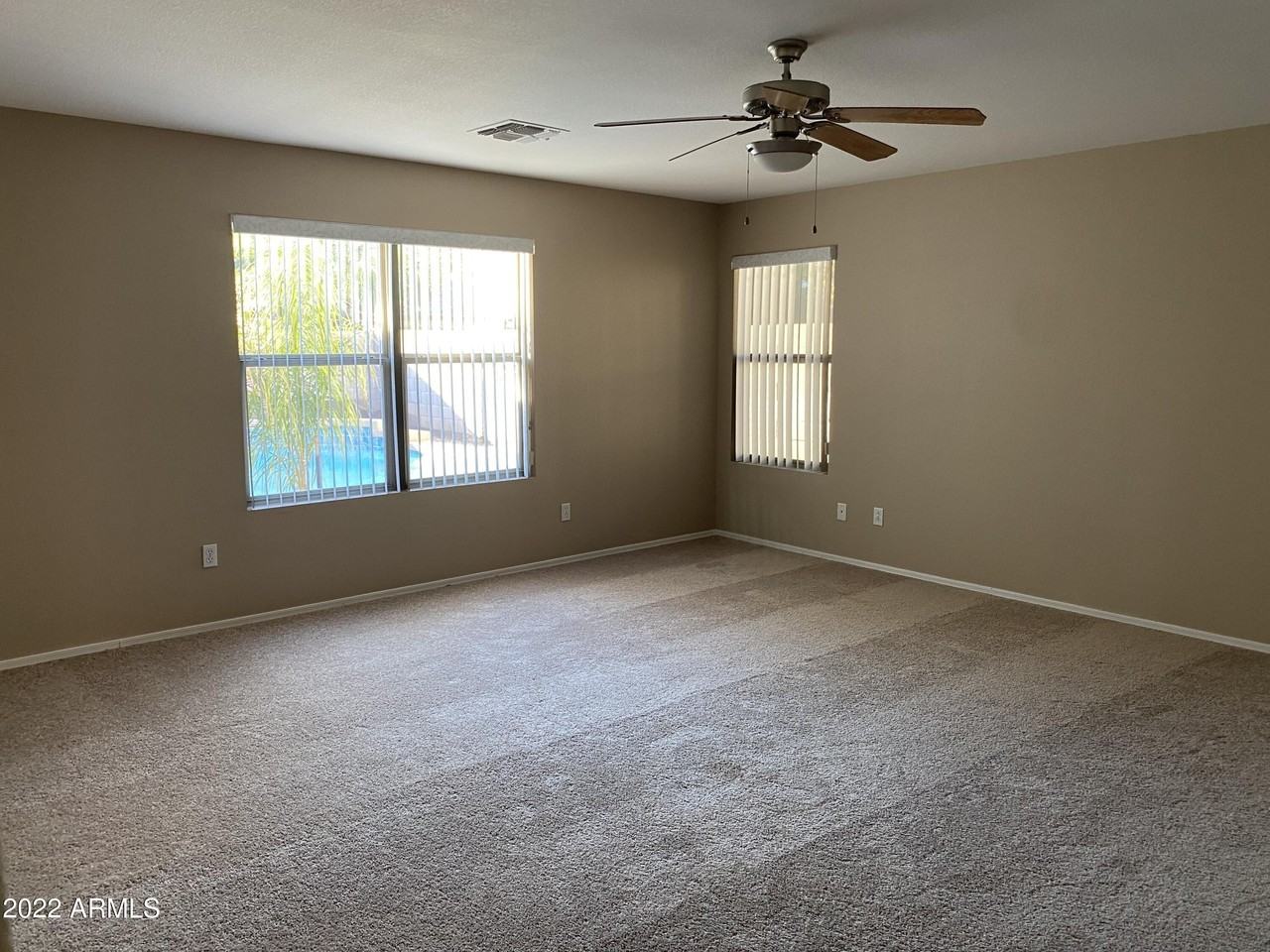 3427 E Derringer Way - Photo 6 of 20