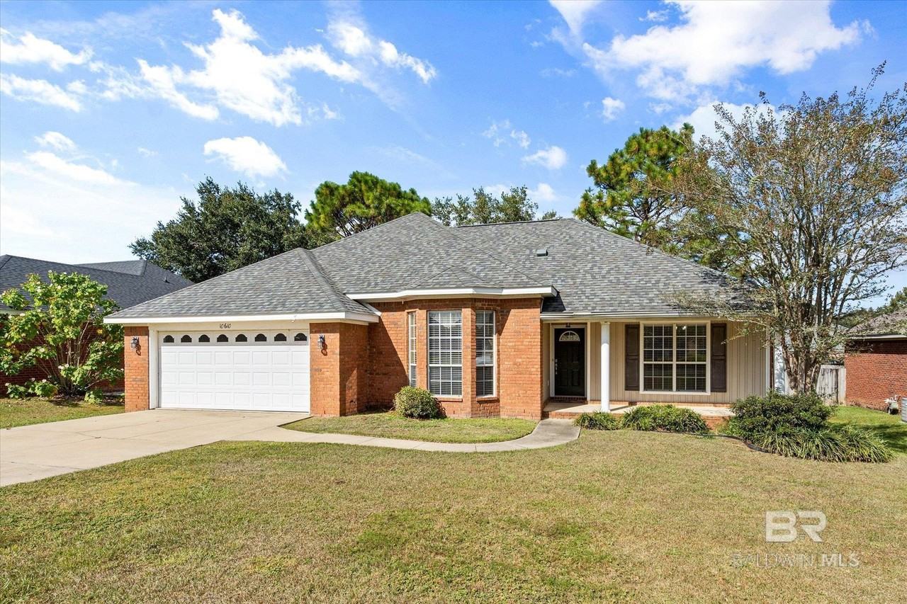10610 Southside Loop - Photo 2 of 28