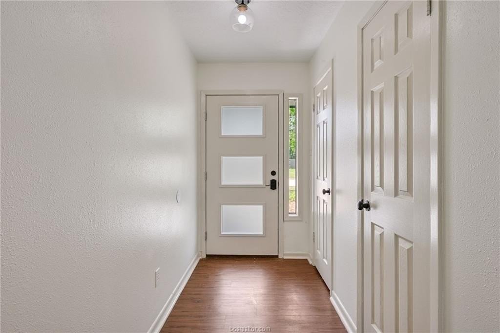 3213 Bahia Dr - Photo 2 of 19