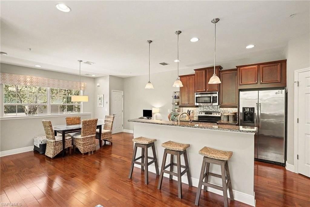 23440 Alamanda Dr #201 - Photo 5 of 14