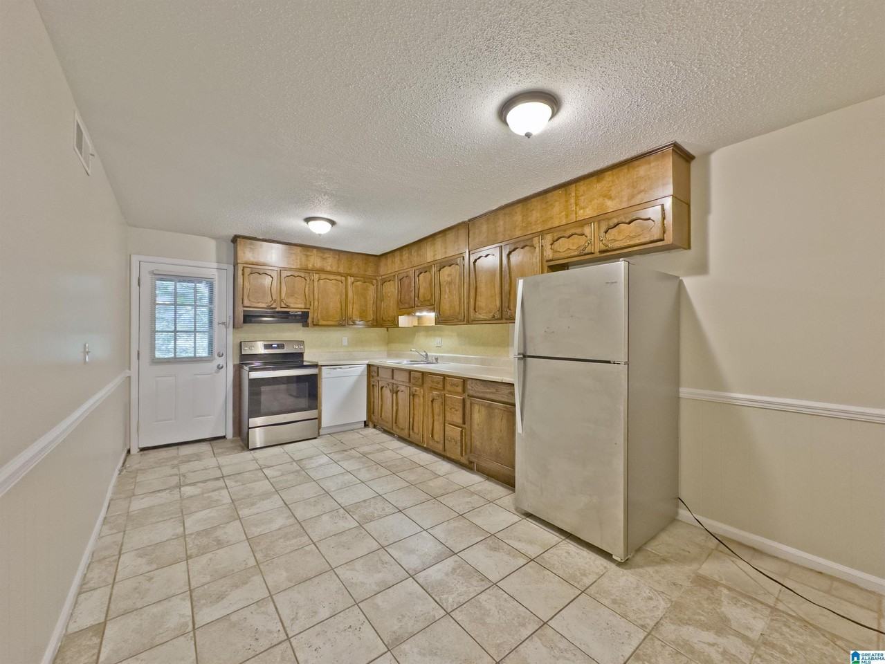 3229 Westbrook Dr #201 - Photo 4 of 12
