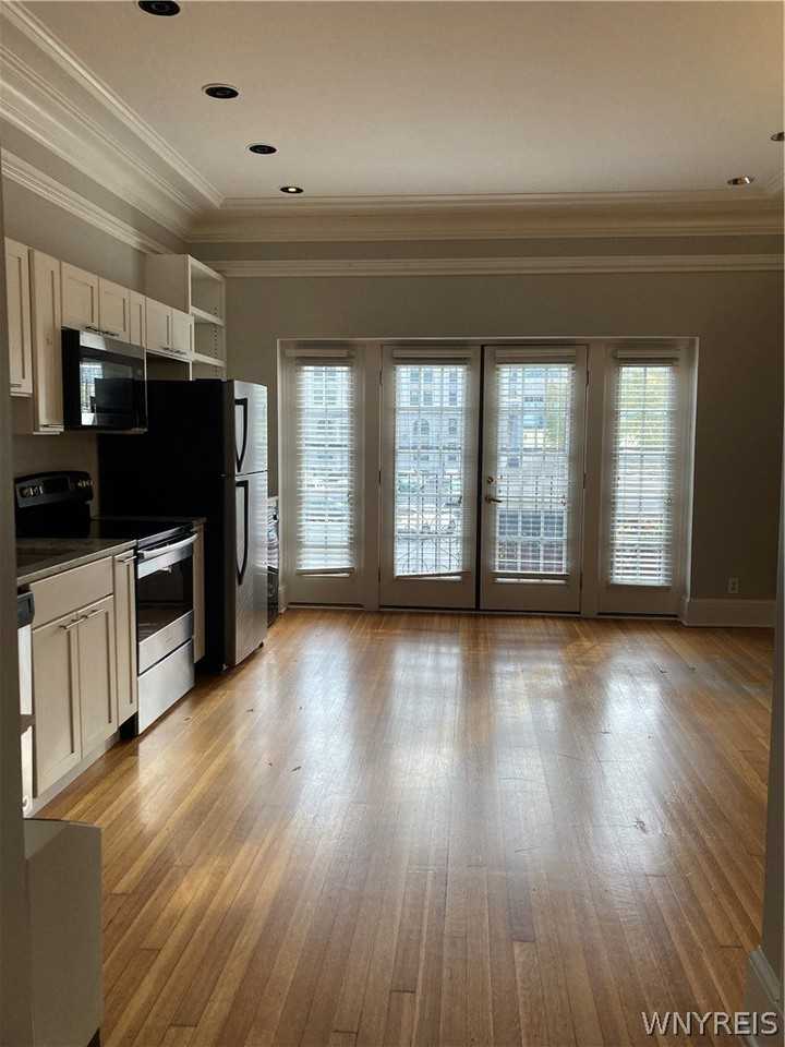 20 Tracy St #5 - Photo 5 of 12