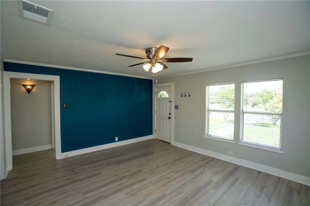 618 Louisiana Ave - Photo 3 of 14