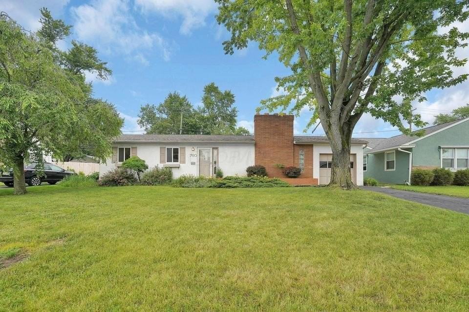 760 Drummond Ct - Photo 2 of 23