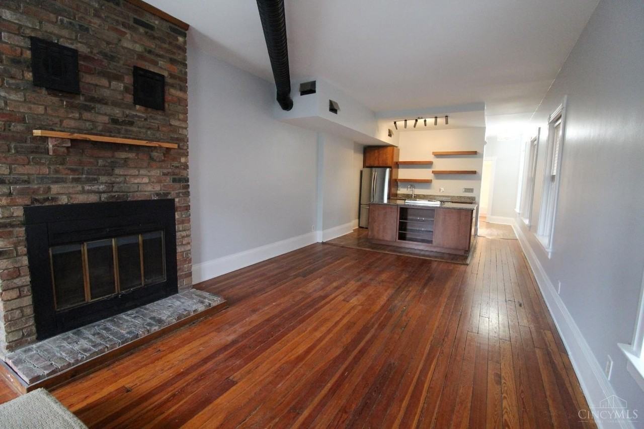 421 Hopkins St #2 - Photo 7 of 40