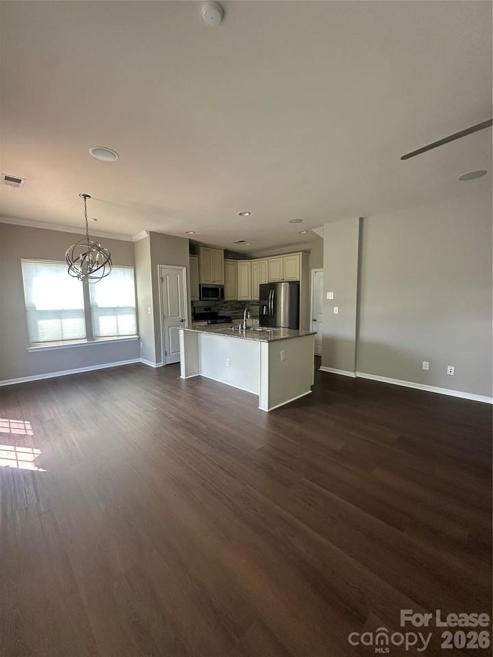 706 Volta Dr Nw - Photo 3 of 39