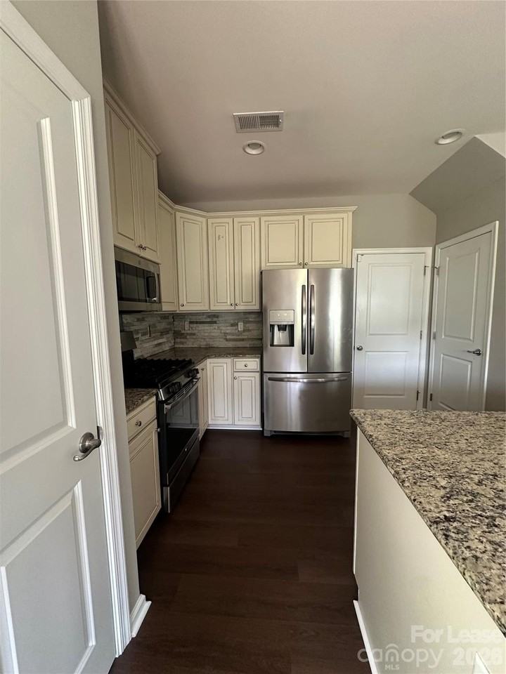 706 Volta Dr Nw - Photo 6 of 39
