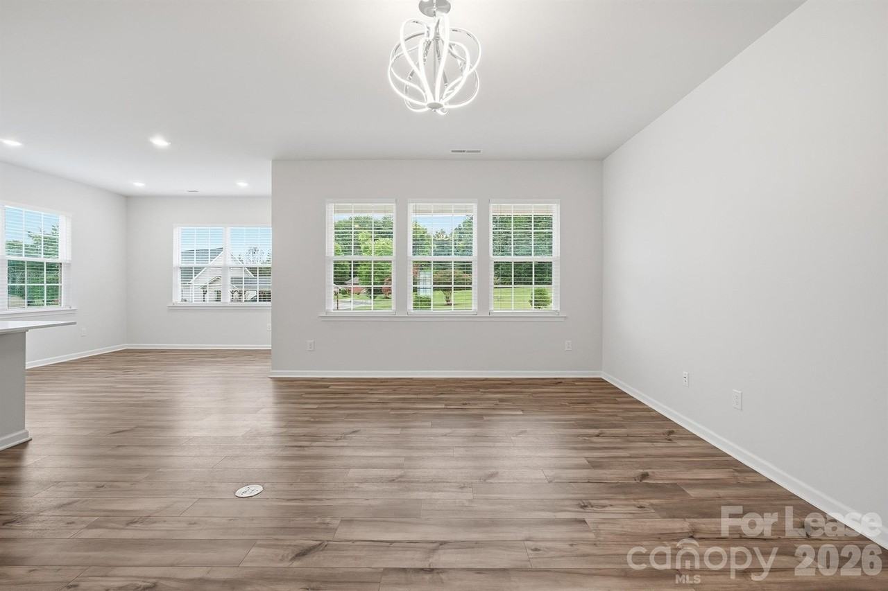 162 White Apple Way - Photo 3 of 25