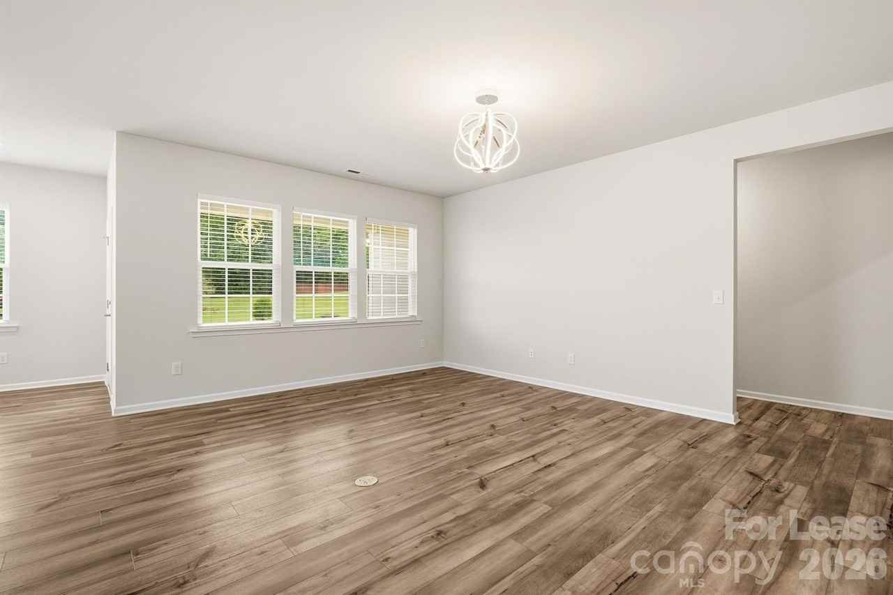 162 White Apple Way - Photo 4 of 25