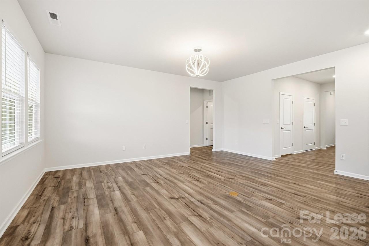 162 White Apple Way - Photo 5 of 25