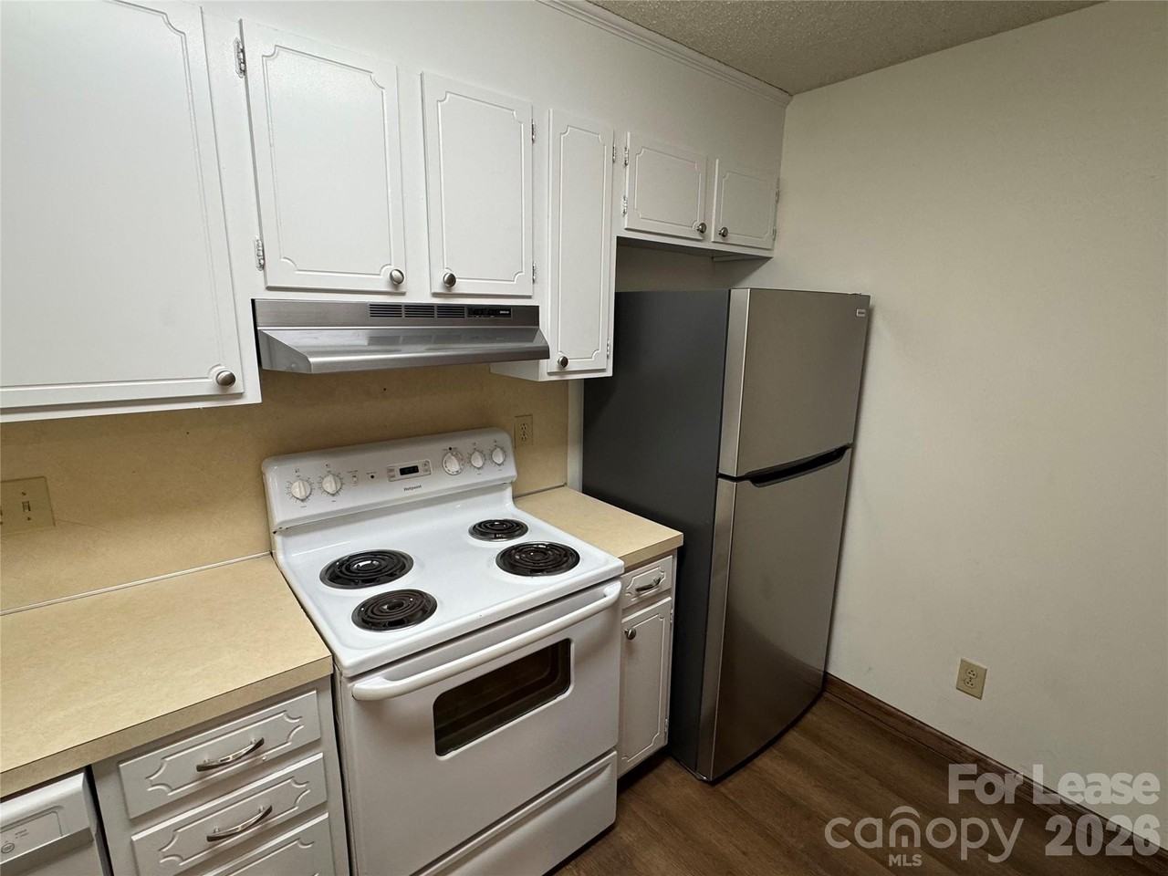 2033 Oakdale Rd #F - Photo 6 of 10