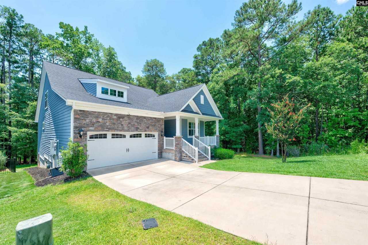300 Sunnycrest Ln - Photo 4 of 42