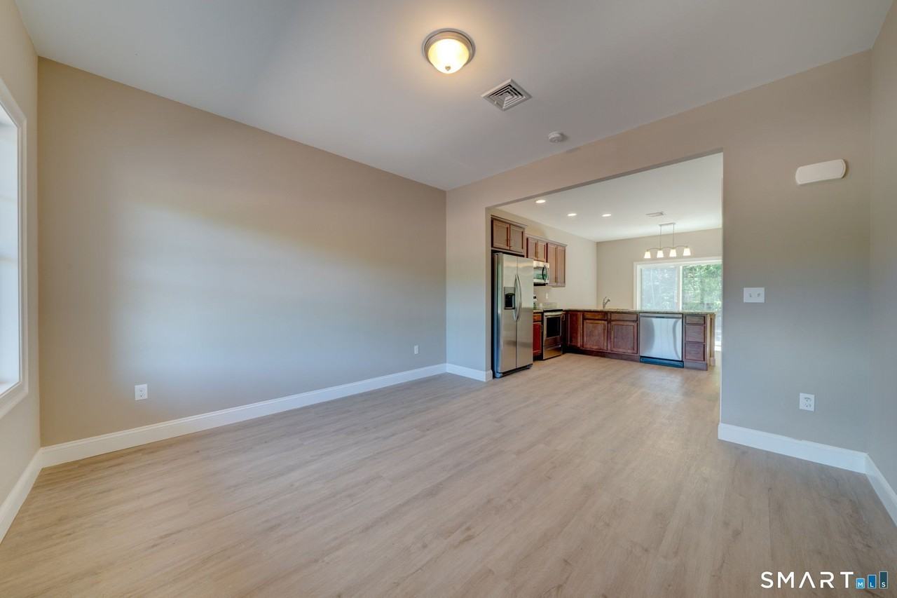 37 Hunters Ln #18 - Photo 2 of 20