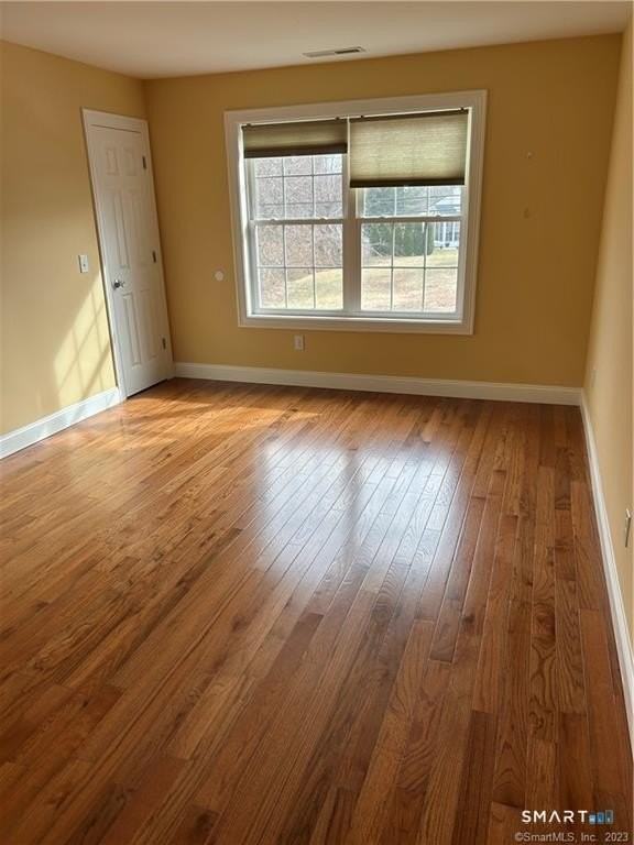 38 Glastonbury Ave - Photo 7 of 20
