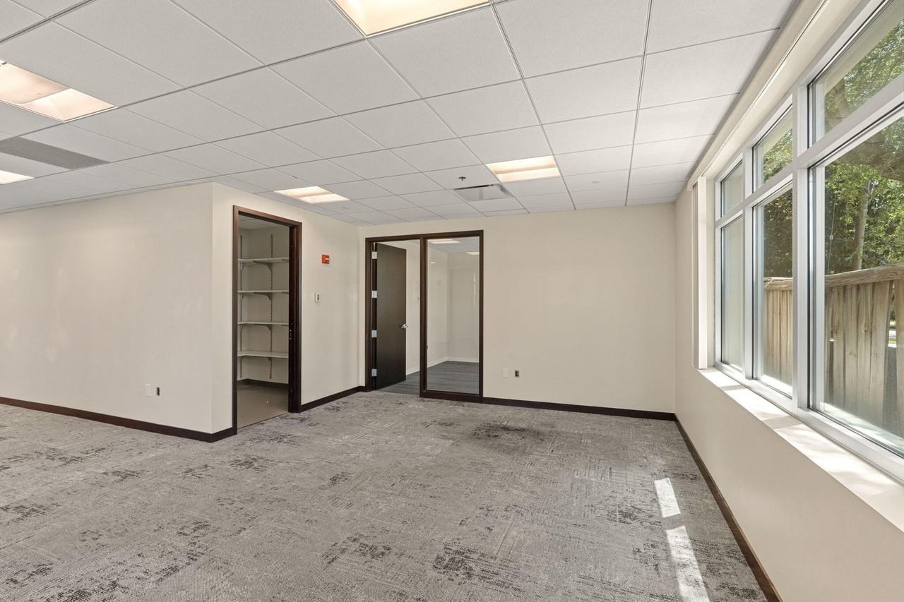 45 Eglin Pkwy Ne #105 - Photo 4 of 34