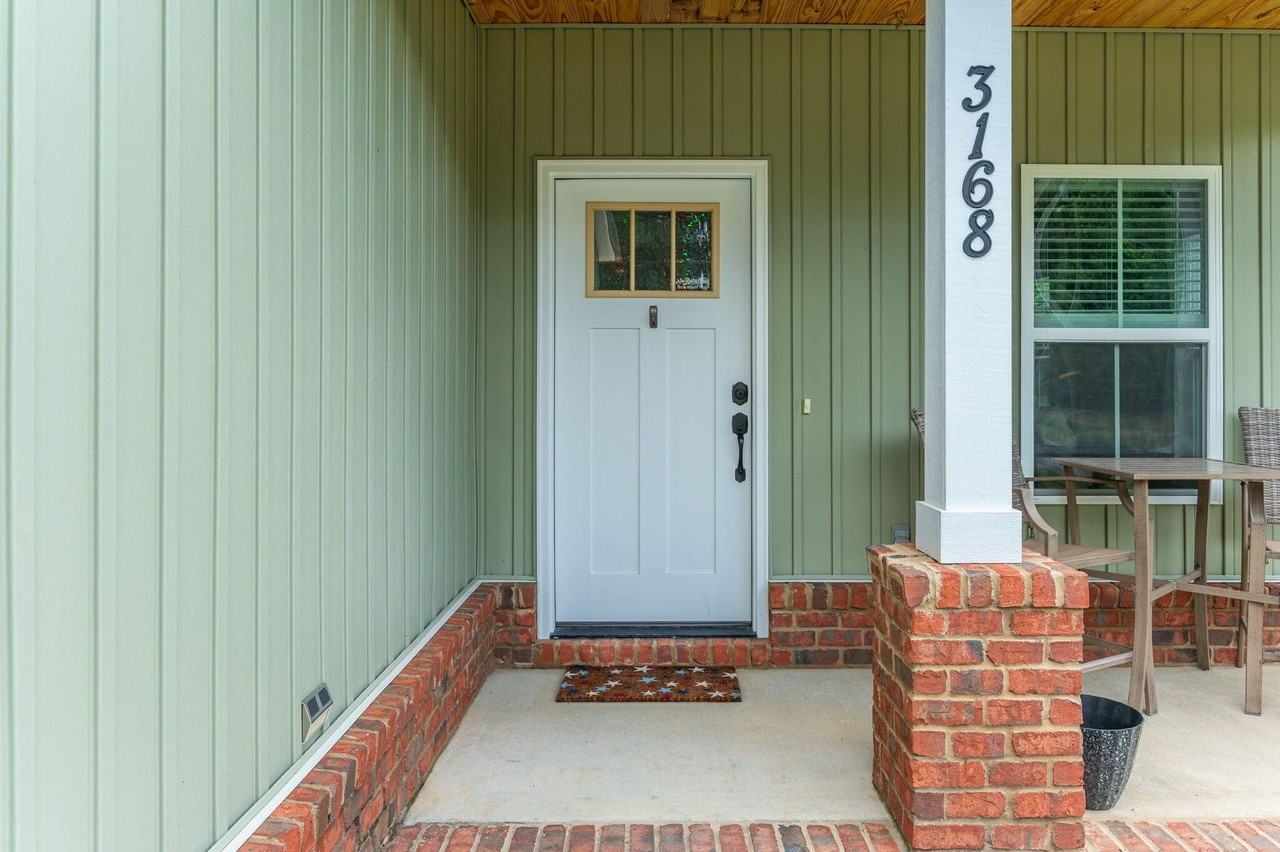 3168 Maple St - Photo 4 of 34