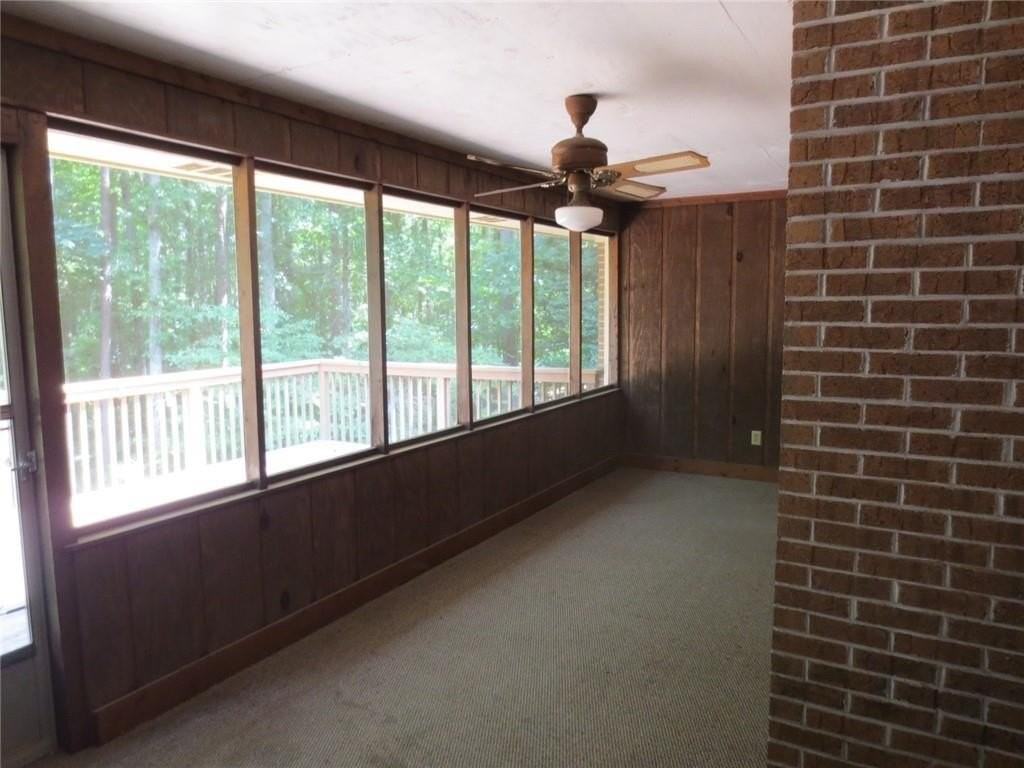 220 Lantern Ridge Ct - Photo 6 of 17