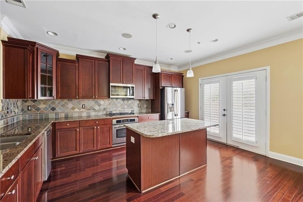 6153 Indian Wood Cir Se - Photo 7 of 30