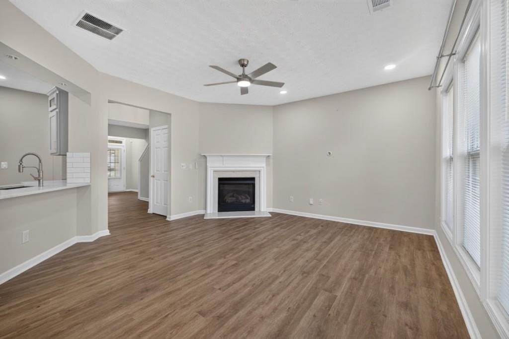 4379 Annlette Dr - Photo 6 of 42