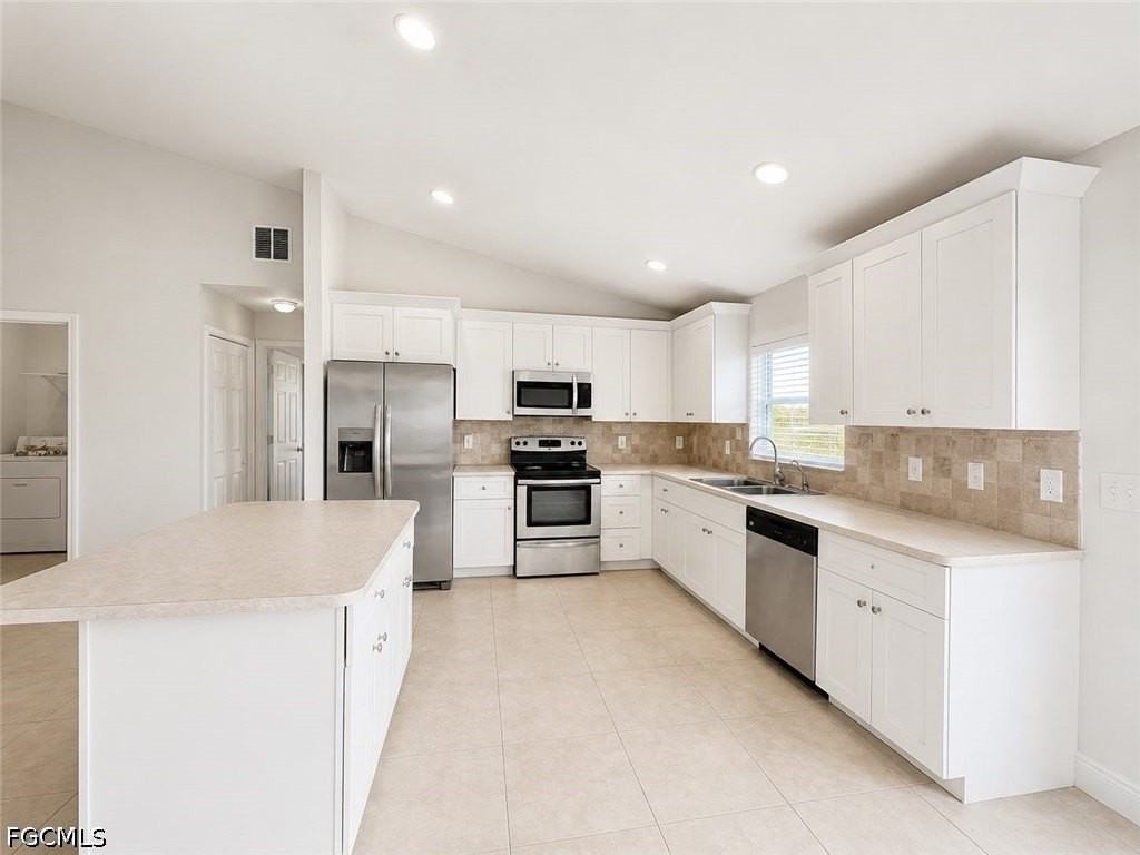 3306 39th St Sw - Photo 5 of 23